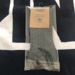 NWT boost 350 yeezy supply socks